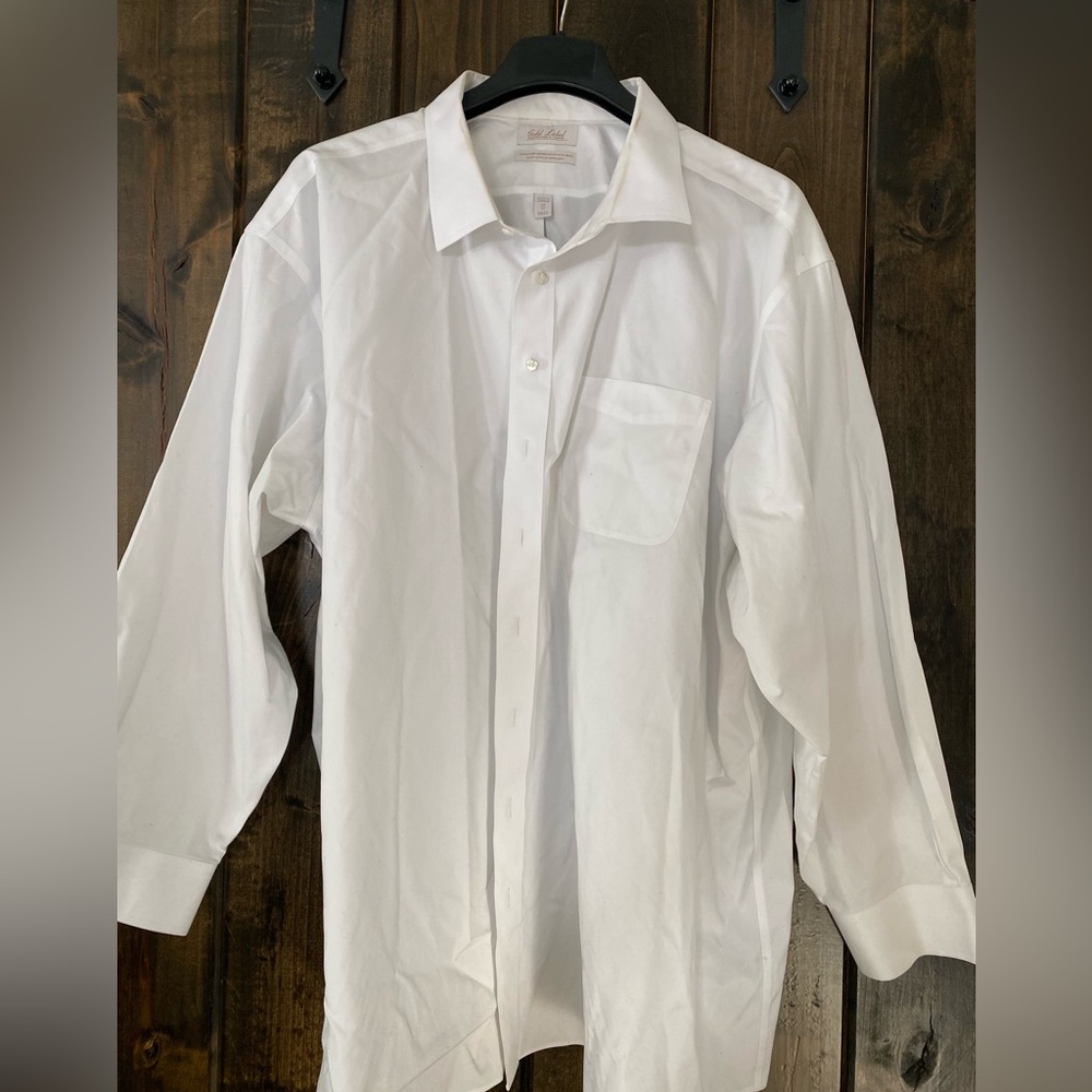 Roundtree and Yorke Dress Shirt